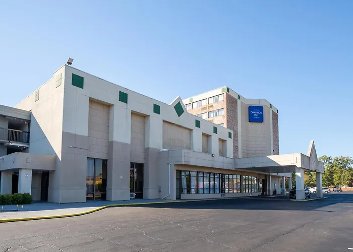 Dominion Inn And Suites